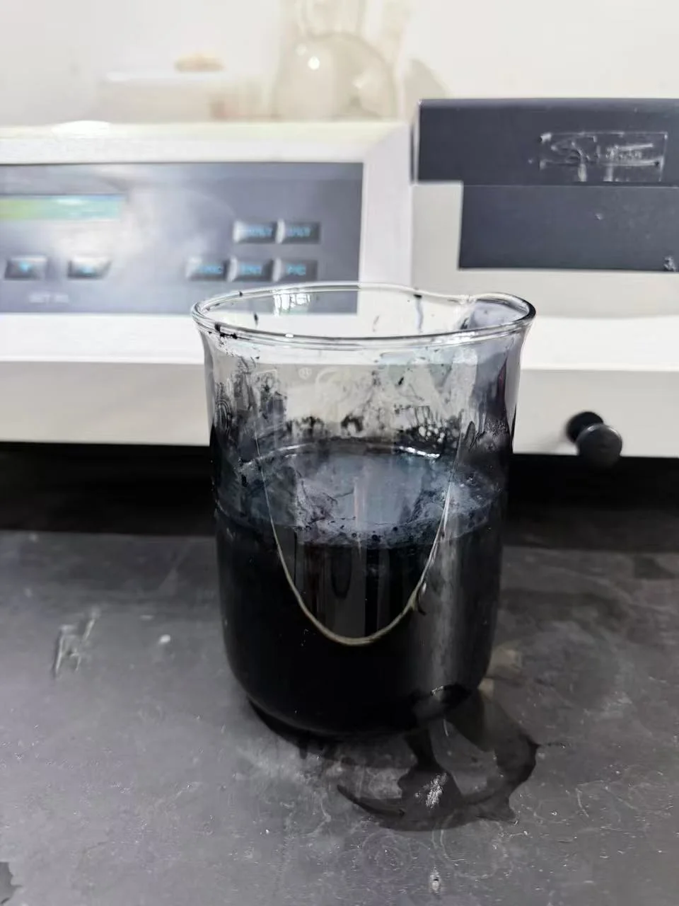 Achieving Deep Black Shades with Sulphur Black Liquid